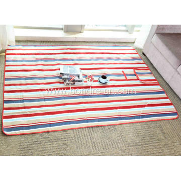 Beach And Picnic Mat With Foldable Package